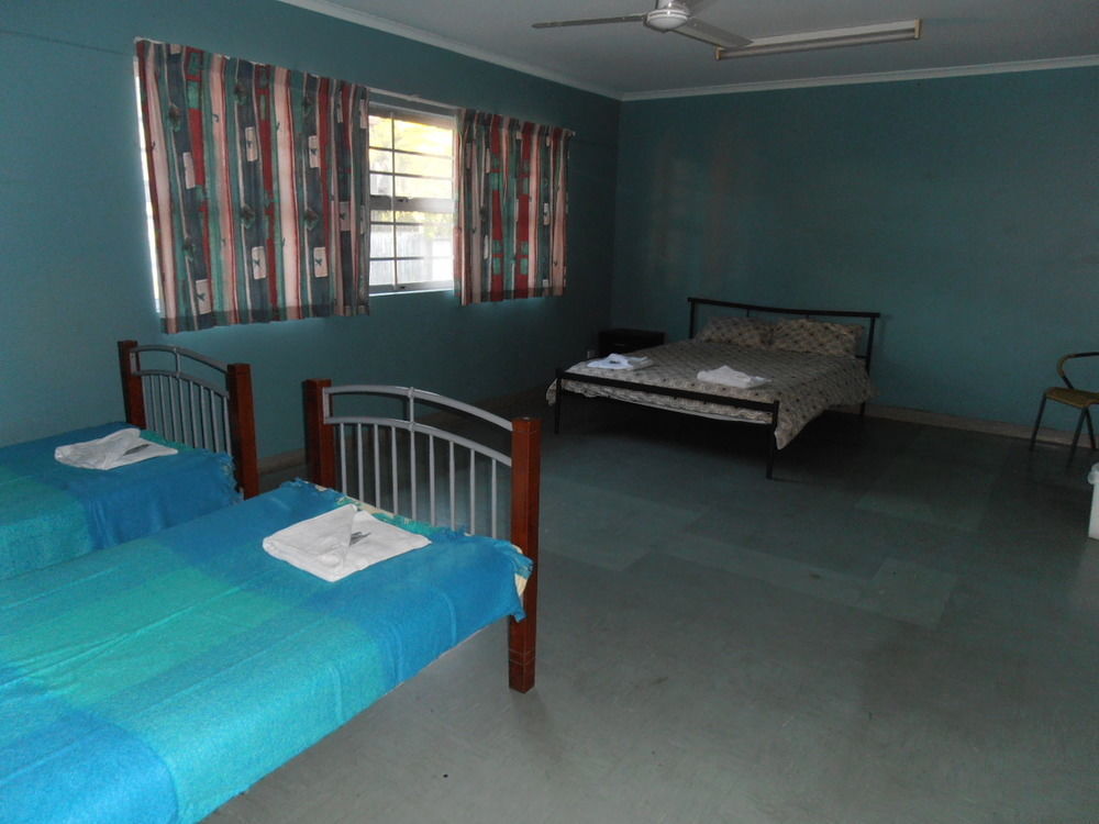 Motel Buzers à Scarness Extérieur photo